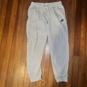Women’s Nike jogger sweats
